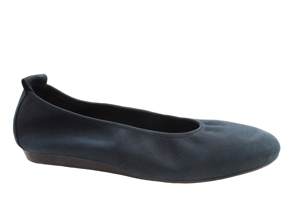 Arche Pumps Laius Nuit Navy (Size 42/UK8 only)