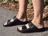 OmaKing Meeliku Classic leather sandals black