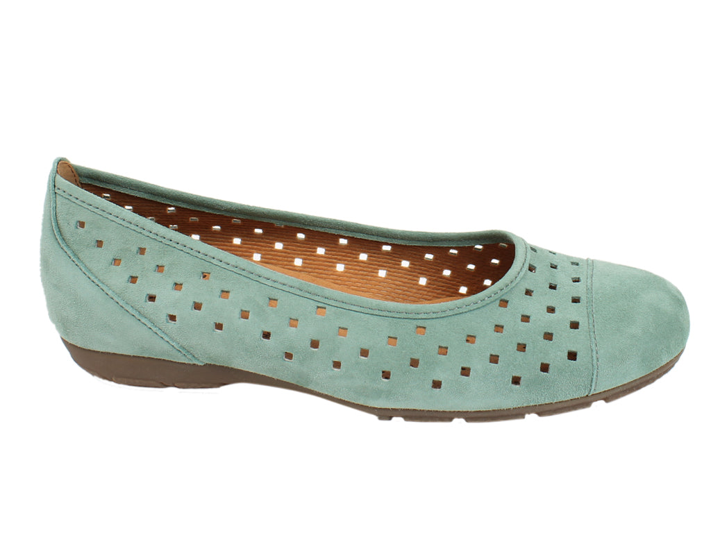 Gabor Women Pumps Ruffle 24.169.33 Menta side view